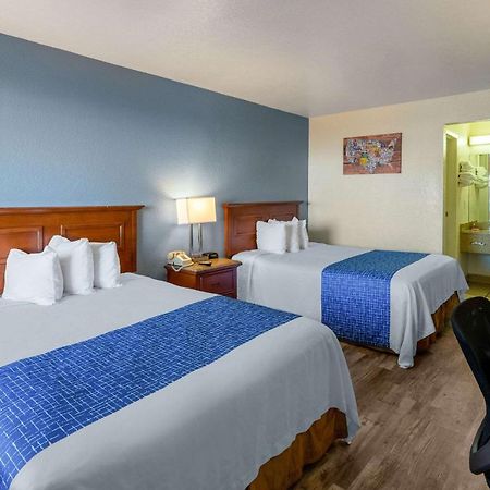 Econo Lodge Phoenix North I-17 Экстерьер фото