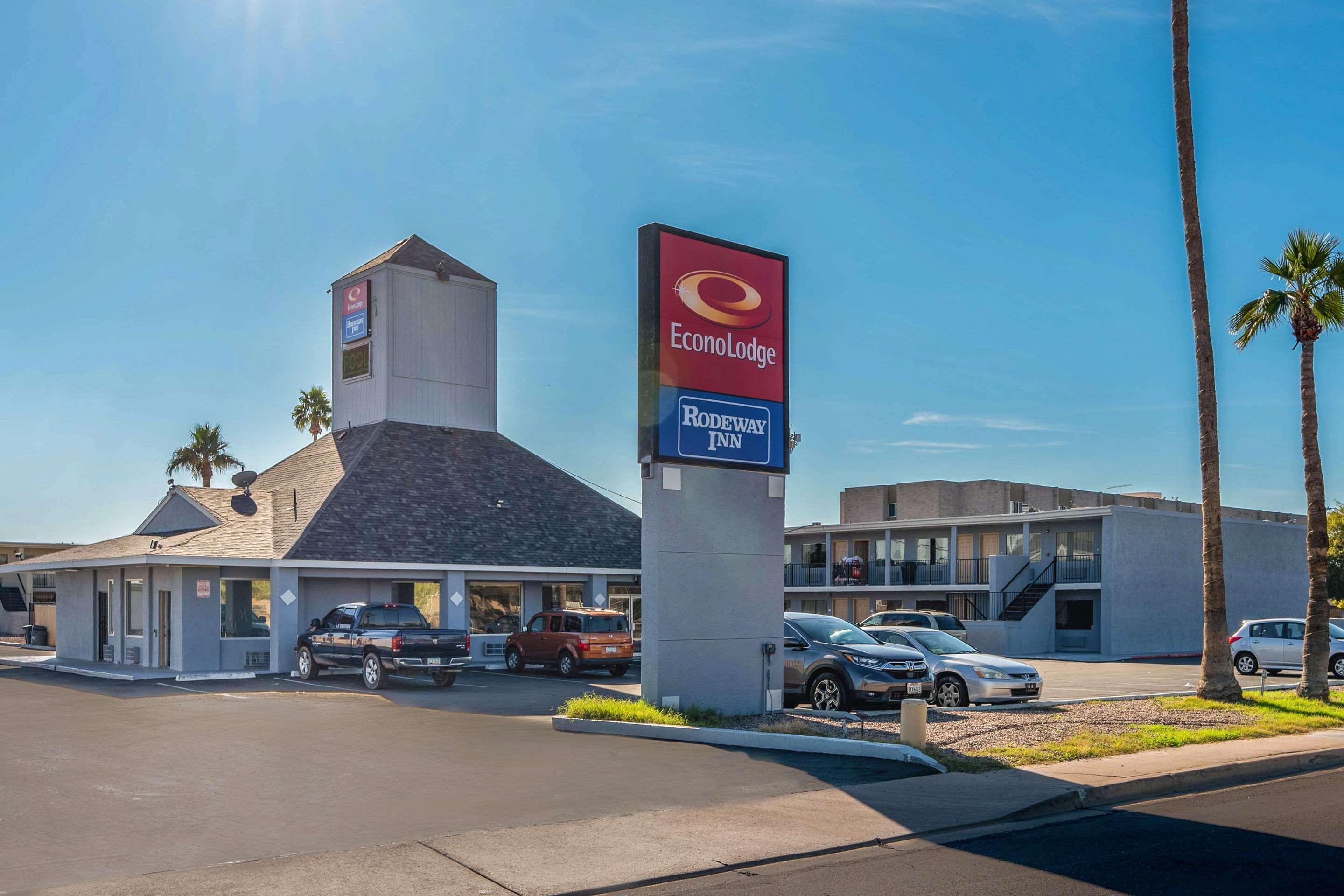 Econo Lodge Phoenix North I-17 Экстерьер фото