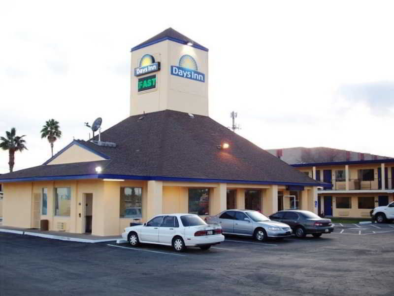 Econo Lodge Phoenix North I-17 Экстерьер фото
